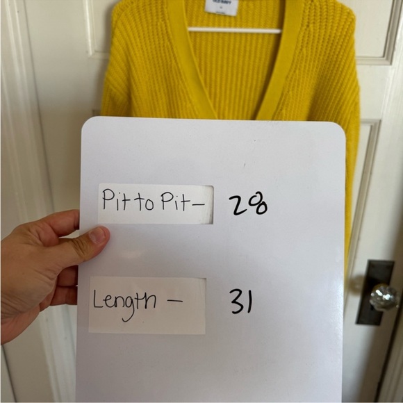 Old Navy yellow v-neck cardigan size xxl - Picture 7 of 7